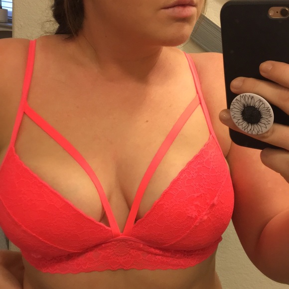 PINK lace bra/bralette - Picture 5 of 6